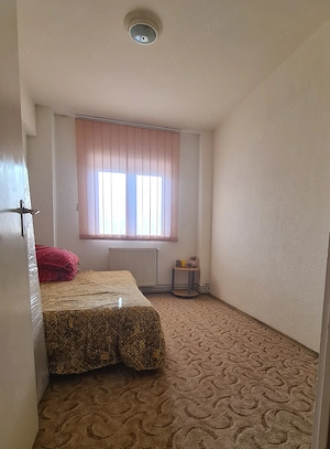Apartament cu 3 camere, spatios, central - imagine 5