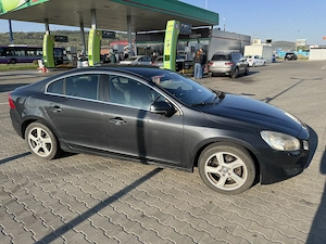 Volvo S60 D3 Momentum | 2.0 Diesel | 163 CP | cutie automata - imagine 3