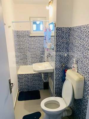 Apartament de vanzare, cu două camere, 37 mp, zona Dâmbu Pietros - imagine 2