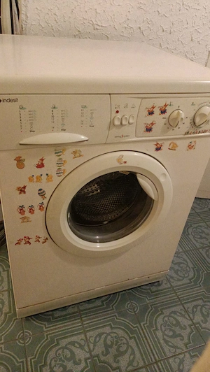 Masina de spălat rufe Indesit 