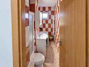 Centrala proprie. Etaj intermediar. Langa Piata Doina. Bloc anvelopat. Boxa in CF - imagine 9