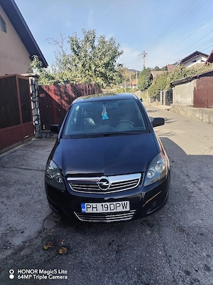 Opel Zafira B din 2011  - imagine 6