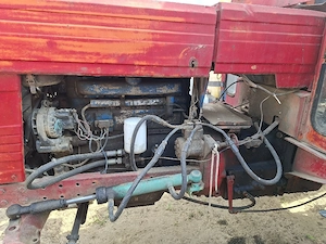 Tractor Universal U650 - imagine 7