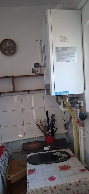 Vând apartament 2 camere str. Slt. Gheorghe Bărboi  - imagine 4