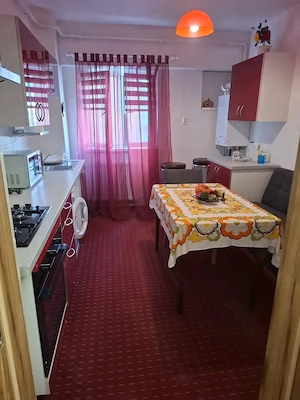 Inchiriez Apartament Universitate 3 camere etaj 2. - imagine 8