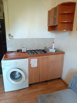 proprieter garsoniera Girocului 150 euro - imagine 9