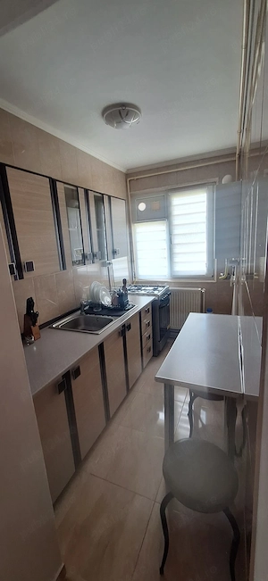 Închiriez apartament cu 2 camere  - imagine 5