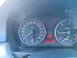 BMW seria 3 automată  - imagine 4