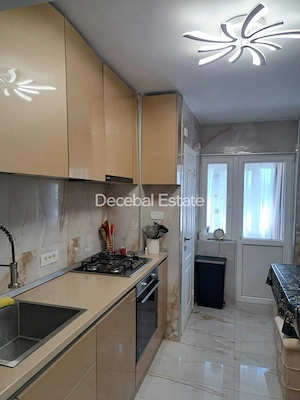 Apartament de 4 camere 82 mp etaj 4/10 2 balcoane - imagine 2