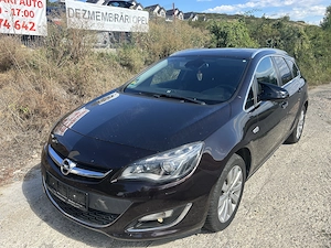 Dezmembram Opel Astra J 2.0 - imagine 2