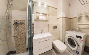 Apartament cu 2 camere de închiriat în Virtuții - imagine 3