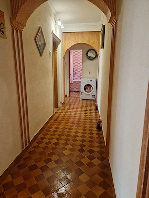 Proprietar.Vând   Schimb  apartament 3 camere decomandat, Confort 1   Pitești, Cartier Banat, Etaj 4 - imagine 4