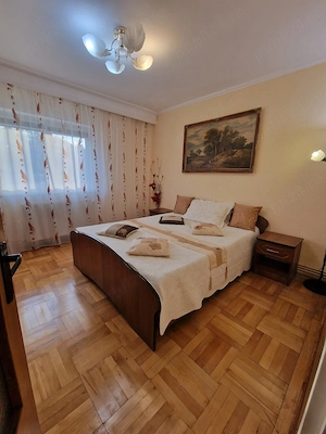 Proprietar.Vând   Schimb  apartament 3 camere decomandat, Confort 1   Pitești, Cartier Banat, Etaj 4 - imagine 3
