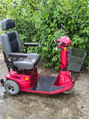scuter persoane dizabilitati