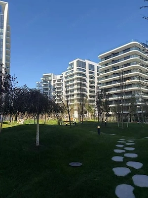 Studio premium, One Lake Club, vedere curet interioară, complex exclusivist - imagine 12