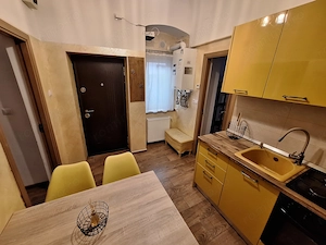 280 euro!!!Ap.cu 1 camera cu centrala proprie Zona Traian - imagine 4