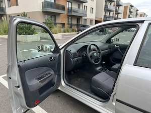 SKODA Octavia 1,9 TDI 110cp stare foarte buna. 262295 km corecti, climatronic. oglinzi incalzite - imagine 5