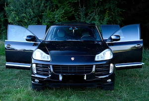 Porsche Chaenne S  957