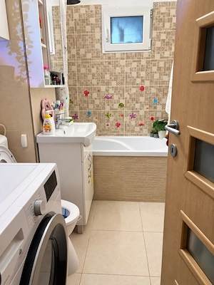 Apartament 3 camere | 66 mp utili + balcon | etaj 3 4 | parcare + boxă | mobilat și utilat - imagine 6