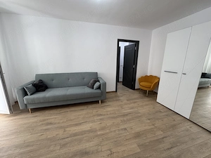 Închiriez apartament 2 camere cu centrală termică renovat complet  - imagine 4
