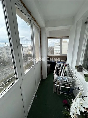 Metrou 1 Decembrie - Apartament 2 camere decomandat, spatios, stradal - imagine 9