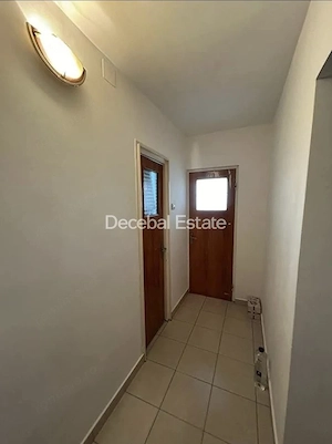 Metrou 1 Decembrie - Apartament 2 camere decomandat, spatios, stradal - imagine 6