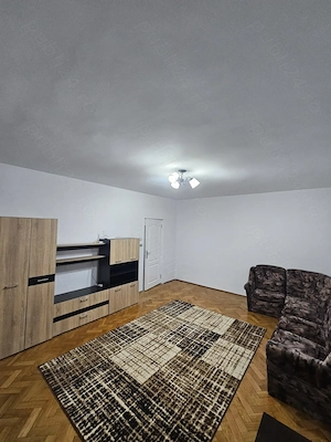 Proprietar | Închiriez apartament 2 camere DECOMANDAT, 72 mp, etaj. 2, CENTRALĂ PROPRIE - imagine 2