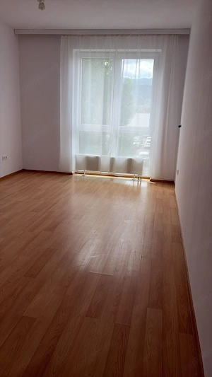 Apartament cu 3 camere in Avangarden - imagine 7