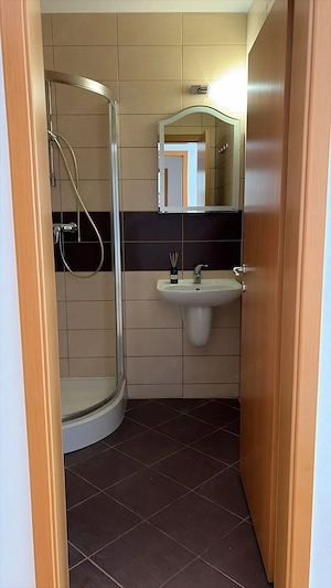 Apartament cu 3 camere in Avangarden - imagine 5