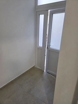 Spatiu comercial 3 camere zona Central Sibiu - imagine 6