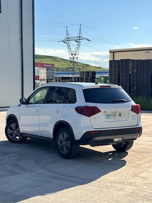 Suzuki Vitara 2023 1.4 AllGrip 4x4 Hybrid MHEV | 129 CP - imagine 2