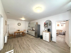 Apartament 2 camere, 60 mp, zona Farmec - imagine 5