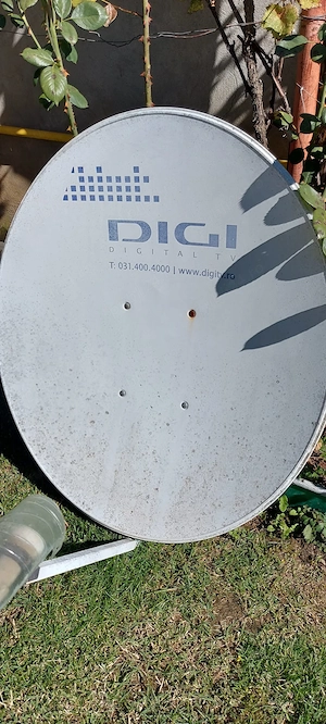 Antena parabolica   satelit = DIGI