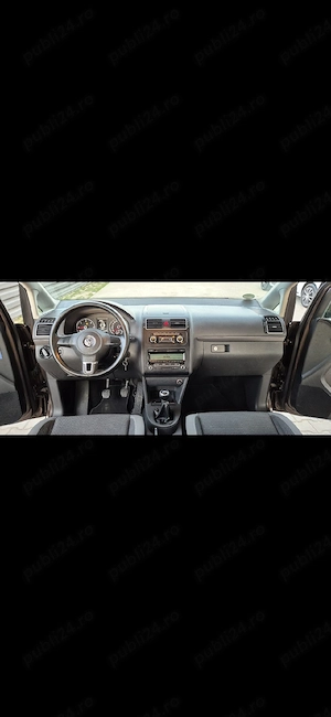 Volkswagen Touran  - imagine 4