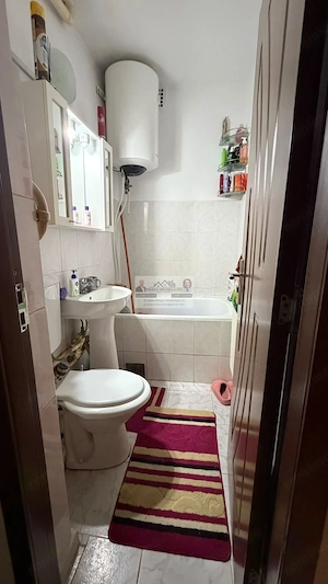 Apartament 2 camere, decomandat, etaj 2 - imagine 4