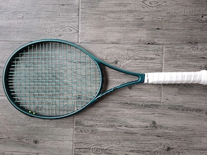 Wilson blade  104 v9