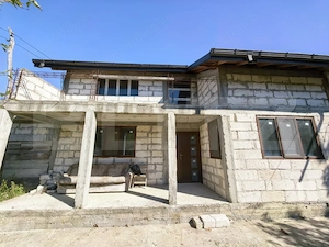 Casa duplex, 226 mp, 1600 mp teren, zona Prisacani - imagine 3