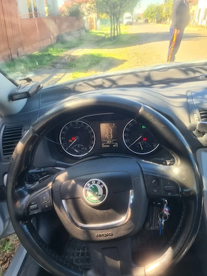 Skoda Octavia - imagine 2