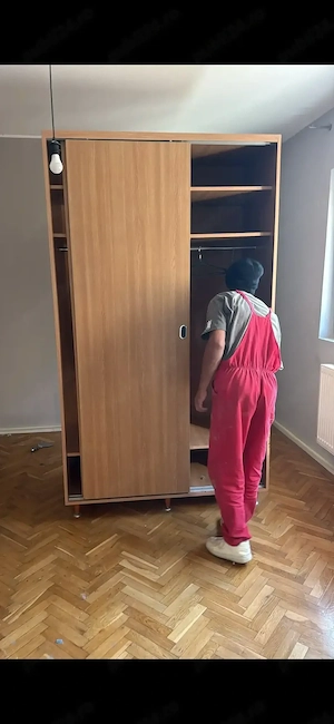 Oferta dulap   șifonier cu 2 uși glisante 135X210 cm 350 lei