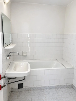 Apartament 3 camere Craiovei, fond nou, etaj 1 - imagine 3