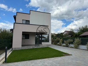 Casa de vanzare cu 4 camere | Premium | Nou | Moreni, Dambovita - imagine 8