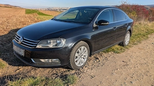 Se vinde Volkswagen Passat b7 2.0 tdi Mașina bine intretinuta - imagine 2