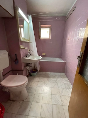 Se caută 1 fată sau 2 fete pentru un apartament cu 4 camere   86 mp - imagine 14