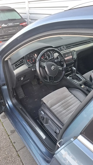 Volkswagen Passat  - imagine 3