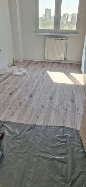 Montaj parchet SPC si laminat 