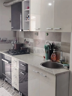LIPOVEI - 2 CAMERE - ETAJ INTERMEDIAR - DECOMANDAT - RENOVAT - imagine 2