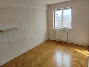 Apartament 4 camere , zona centrala str. Bartok Bela , Tg.Mures - imagine 3