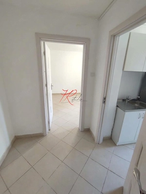 Vanzare apartament 2 camere Teiul Doamnei - imagine 5