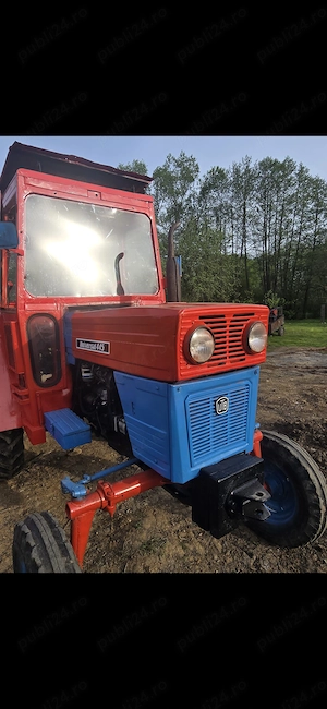 Vând Tractor si Utilaje după el