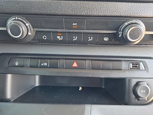 Opel New Vivaro L2H1 Black Edition - imagine 8